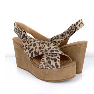 Caslon size 7.5 Kenley Leopard Print Wedge Sandals